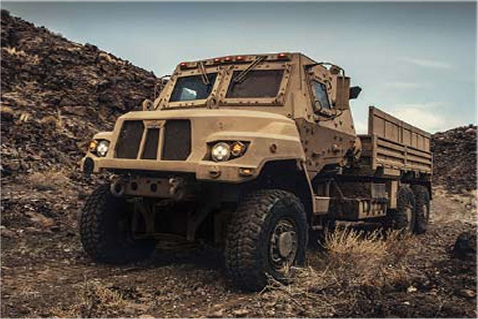 Us Army Awards Oshkosh Defense Contract For Fmtv A2 Low Velocity Air Drop Cargo Vehicles 0471